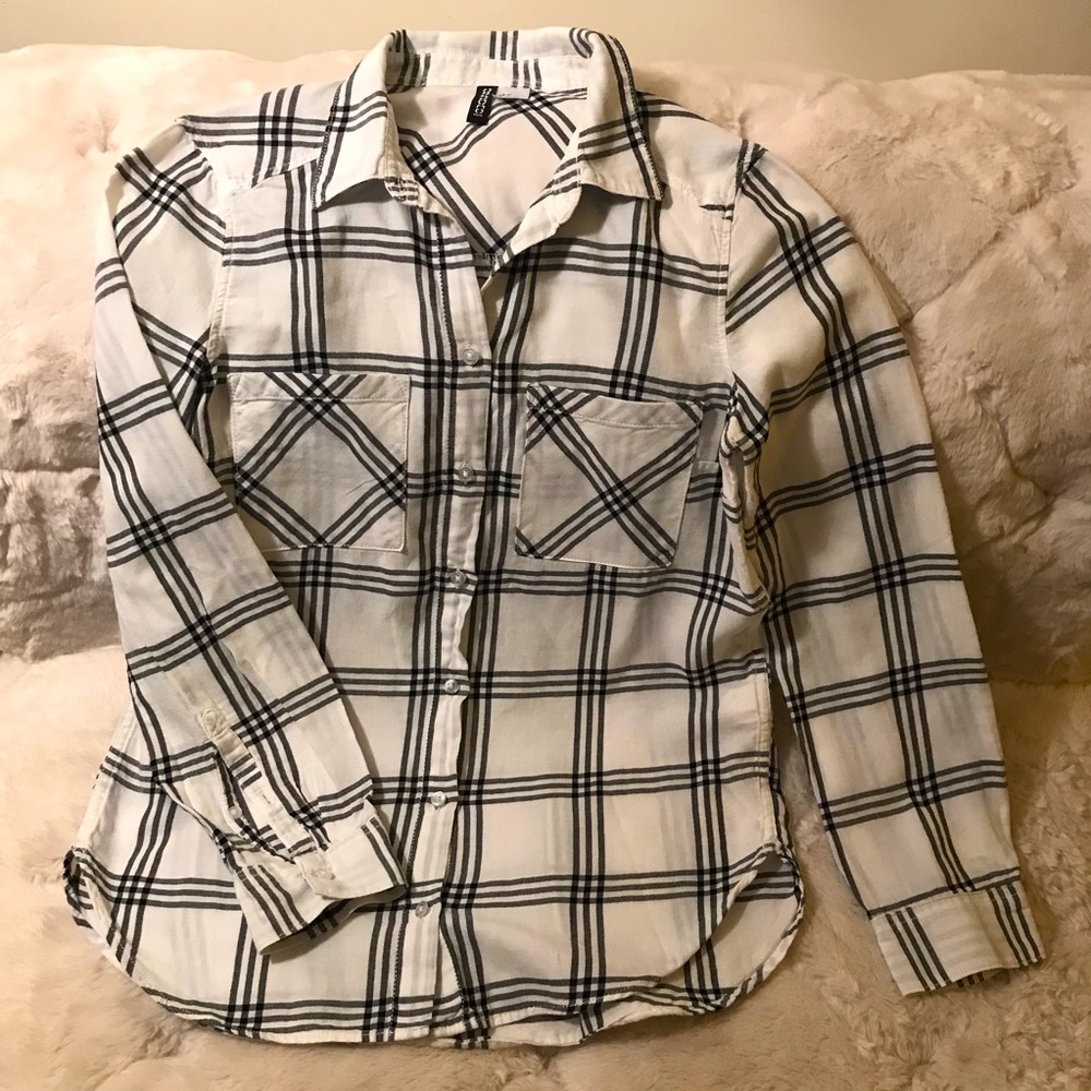 Womens H&M Divided Plaid Long Sleeves, Size 2
